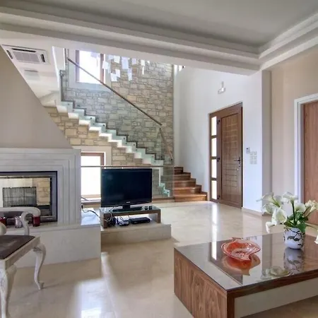 Olia Villa